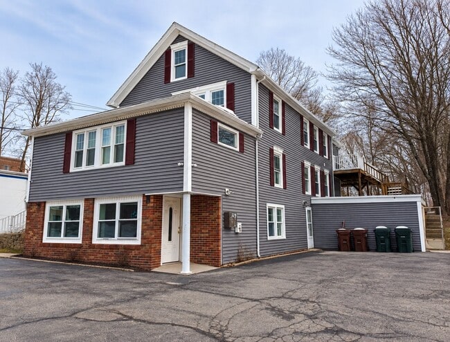 property at 121 Oxford St N