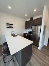 Jonmart Place in Salem, OR - Building Photo - Building Photo