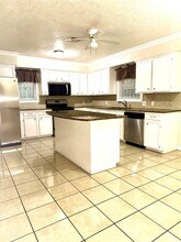 2134 Rainy River Dr in Houston, TX - Building Photo - Building Photo
