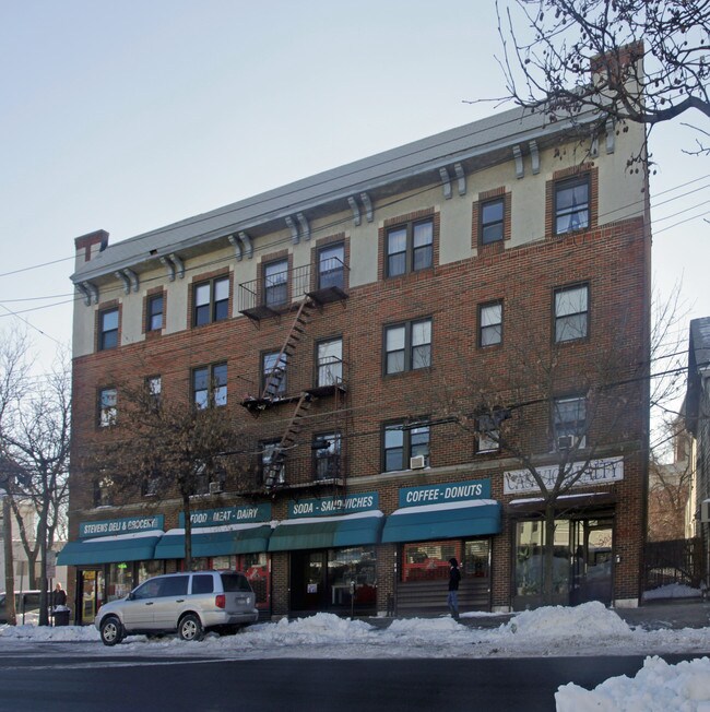 176-186 Stevens Ave in Mount Vernon, NY - Building Photo - Building Photo