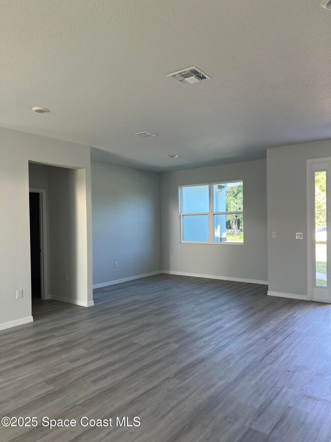 542 Lambright St SW in Palm Bay, FL - Building Photo - Building Photo