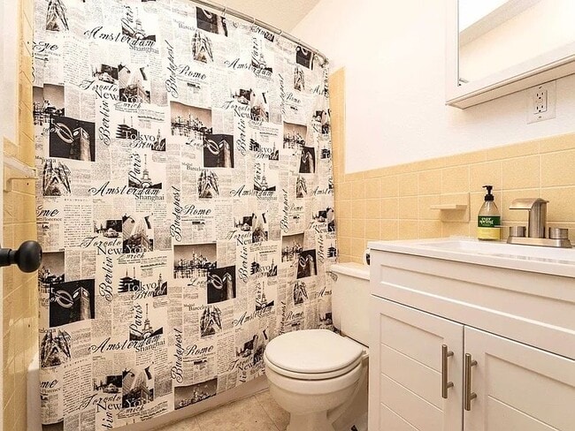 1134 Waterman Dr, Unit QT2502 in Harrisonburg, VA - Building Photo - Building Photo