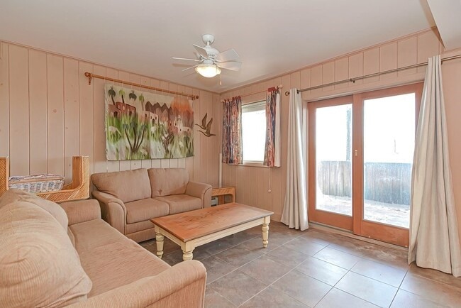18 Bungalow Rd, Unit 2 in Gloucester, MA - Building Photo - Building Photo