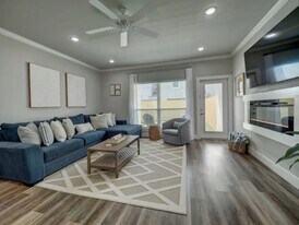14013 Ports O Call Dr, Unit B in Corpus Christi, TX - Building Photo