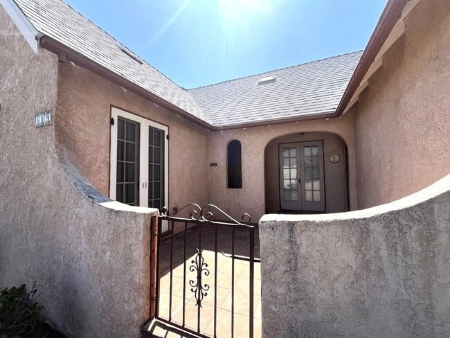 property at 809-809.5-8095 N 9th St