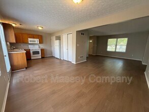 7031 Osprey Ridge Dr in Louisville, KY - Building Photo - Building Photo
