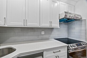 155-09 Locke Ave in Queens, NY - Building Photo - Building Photo