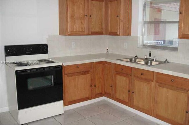 4524 SW 54th St in Fort Lauderdale, FL - Building Photo - Building Photo