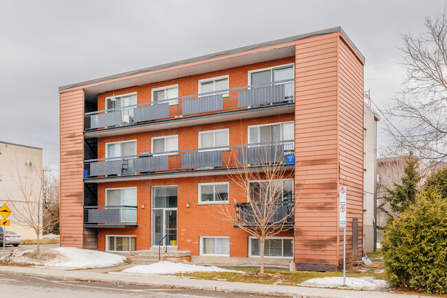 450 De Chartres Rue