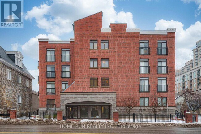 property at 458A King Edward Ave