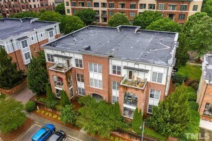 201 Finsbury St, Unit 301 in Durham, NC - Building Photo - Building Photo