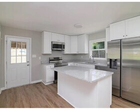 1062 Glenarden Dr in Rock Hill, SC - Building Photo - Building Photo