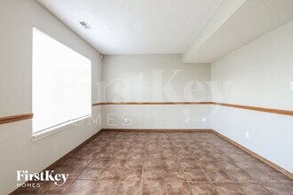 1279 Blue Heron Ln in Greenwood, IN - Building Photo - Building Photo