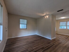 6522 Bartholf Ave in Jacksonville, FL - Building Photo - Building Photo
