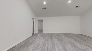 7415 Alcomita Dr in Houston, TX - Building Photo - Building Photo