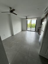 1248 NW 8th Ct, Unit S1 in Miami, FL - Building Photo - Building Photo