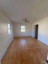 326 W Sunset Ave in Pensacola, FL - Building Photo - Building Photo