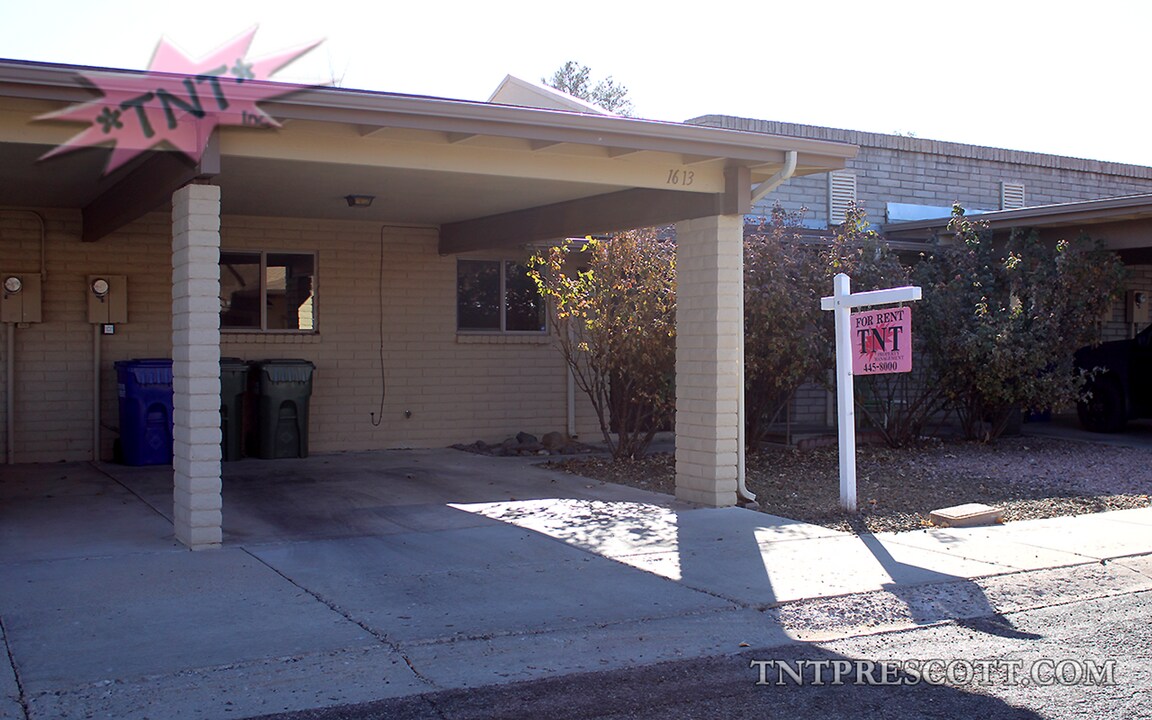 1613 W Lindley Dr in Prescott, AZ - Building Photo