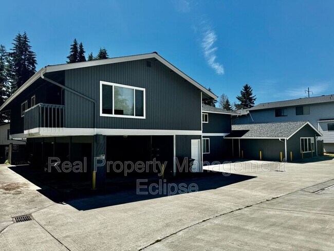 12601 SE 30th St in Bellevue, WA - Building Photo - Building Photo