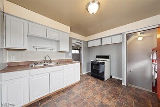 12214 Woodward Blvd in Garfield Heights, OH - Building Photo - Building Photo