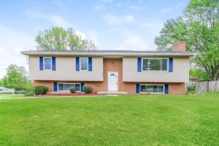 3606 Douglas Dr in Alexandria, KY - Building Photo