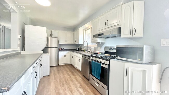 593 Mount Anne Dr in Waterloo, ON - Building Photo - Building Photo