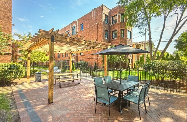 1552 W Juneway Ter, Unit 3H in Chicago, IL - Foto de edificio - Building Photo