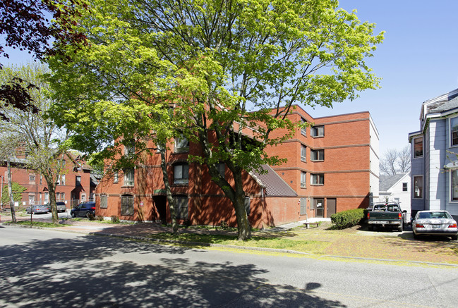 Cumberland Park Place in Portland, ME - Foto de edificio - Building Photo