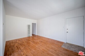 12726 Caswell Ave-Unit -9 in Los Angeles, CA - Building Photo - Building Photo