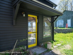 483 Travis Hill Rd in Preston Hollow, NY - Building Photo - Building Photo