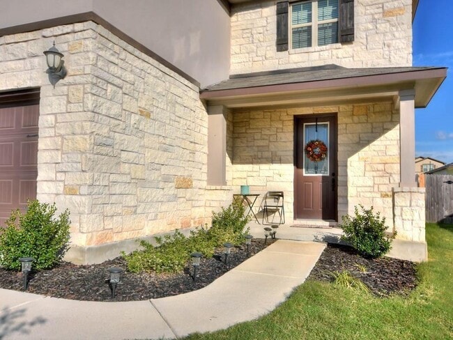 8125 Rosano St in Round Rock, TX - Building Photo - Building Photo
