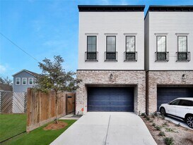 1306 Laird St in Houston, TX - Building Photo