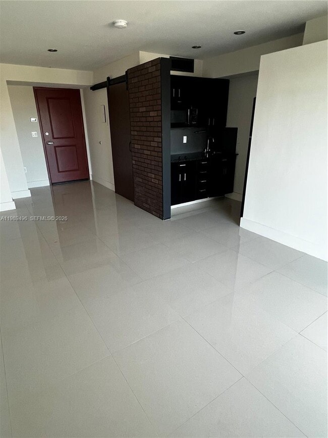 5791 SW 72nd St in Miami, FL - Building Photo - Building Photo