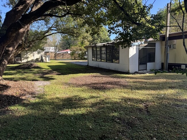 1724 Oakland Rd W in Lakeland, FL - Building Photo - Building Photo
