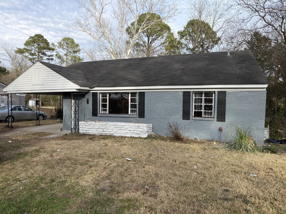 3513 Le Bron Rd in Montgomery, AL - Building Photo