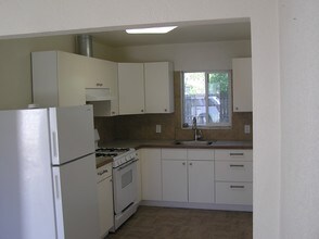 1617 Lisbon Ave - West Sacramento in West Sacramento, CA - Foto de edificio - Building Photo