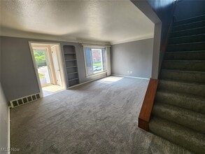 6053 Andover Blvd in Garfield Heights, OH - Building Photo - Building Photo