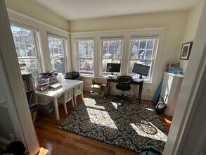15 Farmer Rd in Arlington, MA - Foto de edificio - Building Photo