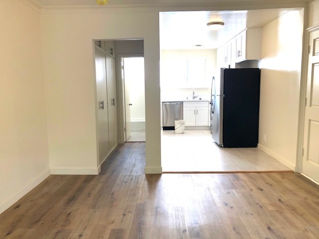 1320 N Martel Ave, Unit 6 in Los Angeles, CA - Foto de edificio - Building Photo