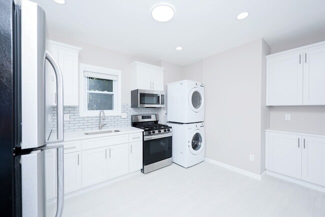 property at 15-17 Saunders St