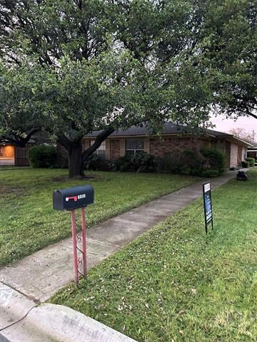 1302 Crescent St in Denton, TX - Building Photo - Building Photo