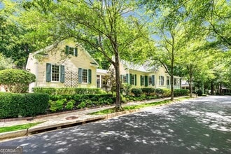 125 N Cove Dr in Peachtree City, GA - Building Photo - Building Photo