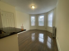 50 Queensberry St, Unit 6 in Boston, MA - Building Photo - Building Photo