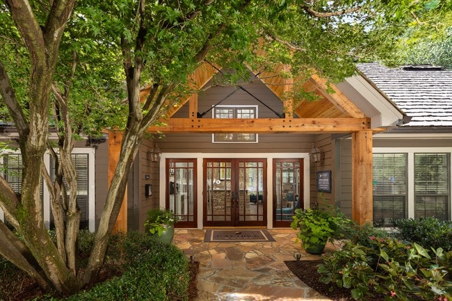 Calibre Woods in Atlanta, GA - Foto de edificio - Building Photo