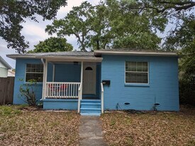 1029 27th St N in St. Petersburg, FL - Building Photo