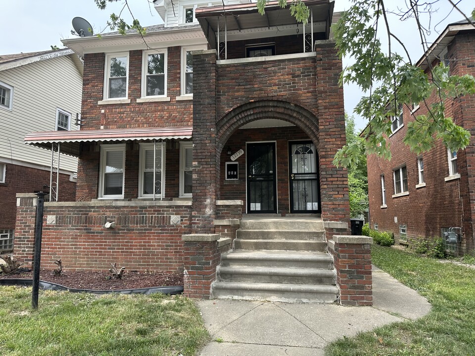 12759 Santa Rosa Dr, Unit 2 in Detroit, MI - Foto de edificio