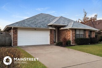 1808 Yellowstone Ln in Edmond, OK - Building Photo - Building Photo