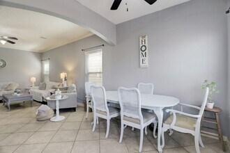 1812 Don Alejandro in Houston, TX - Building Photo - Building Photo