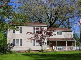 1771 E 234th St in Euclid, OH - Building Photo