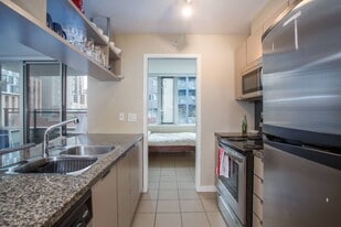 1082-1082 Seymour St in Vancouver, BC - Building Photo